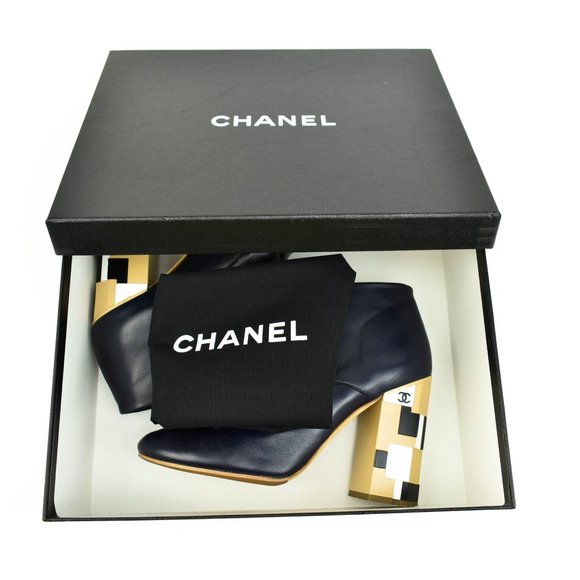 CHANEL: Navy Blue, Leather & "CC" Logo Ankle Boots - Picture 2 of 8